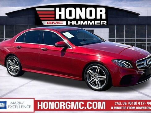 Used 2019 Mercedes-Benz E 300 image 1