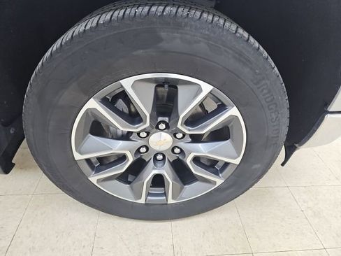 Used 2022 Chevrolet Silverado 1500 LT image 11