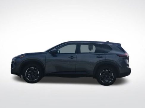 Used 2024 Nissan Rogue SV image 10