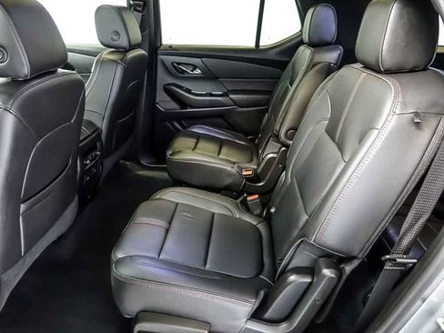 Used 2023 Chevrolet Traverse RS AWD/4WD image 15