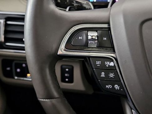 Used 2022 Lincoln Navigator Reserve AWD/4WD image 26