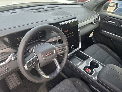 New 2026 GMC Acadia Elevation image 11