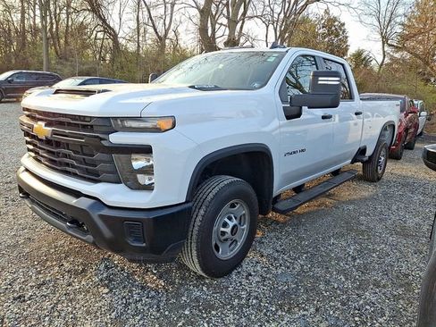 Used 2025 Chevrolet Silverado 2500 W/T w/ WT Convenience Package image 3