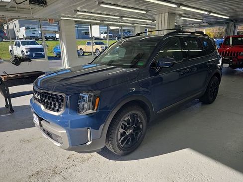 Certified 2023 Kia Telluride SX Prestige X-Pro image 2