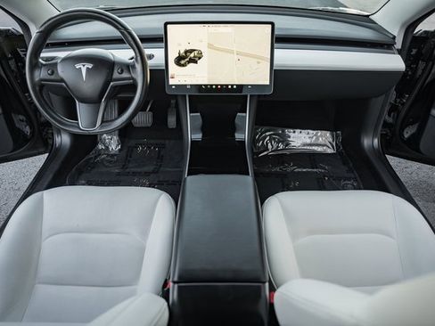 Used 2019 Tesla Model 3 Long Range image 19