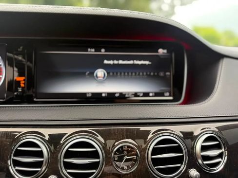 Used 2017 Mercedes-Benz S 550 4MATIC Sedan w/ Premium Package image 25