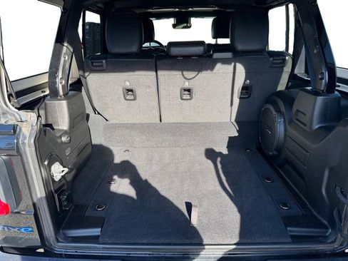 Used 2022 Jeep Wrangler Unlimited Rubicon 4xe w/ Cold Weather Group image 14