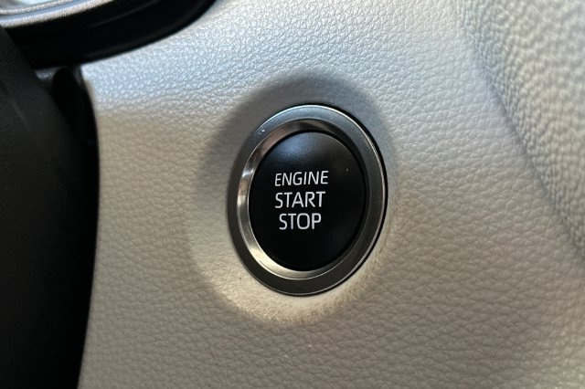 Certified 2024 Toyota Corolla SE w/ SE Premium Package FWD image 24