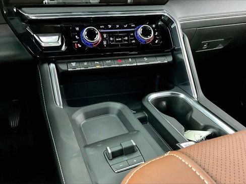 New 2026 GMC Sierra 2500 Denali Ultimate w/ Max Trailering Package image 7