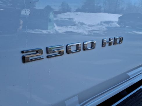 Used 2025 Chevrolet Silverado 2500 LT w/ Convenience Package image 2