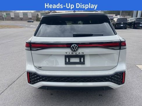 New 2026 Volkswagen Tiguan SE R-Line image 4