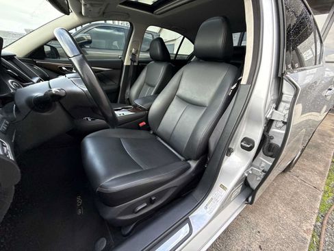 Used 2018 INFINITI Q50 Luxe w/ Cargo Package (L95) RWD image 12