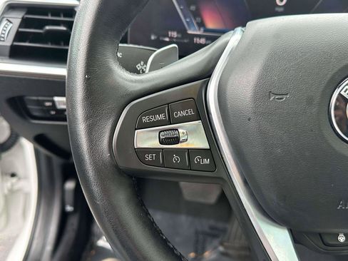 Used 2023 BMW 330i xDrive Sedan w/ Premium Package image 22