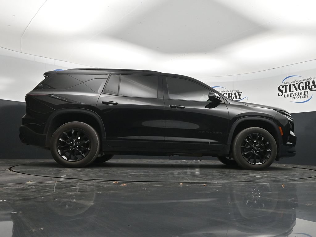 Used 2024 Chevrolet Traverse LT w/ Midnight/Sport Edition FWD image 33