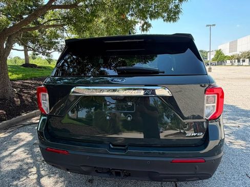 Used 2023 Ford Explorer 4WD w/ Class IV Trailer Tow Package image 4