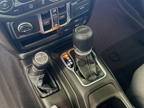 New 2026 Jeep Gladiator Sport image 19