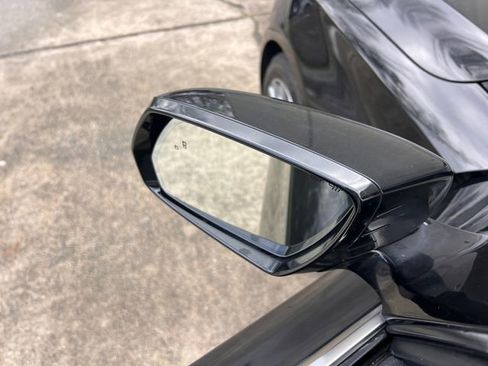 Used 2017 Genesis G80 3.8 w/ Option Group 02 image 12