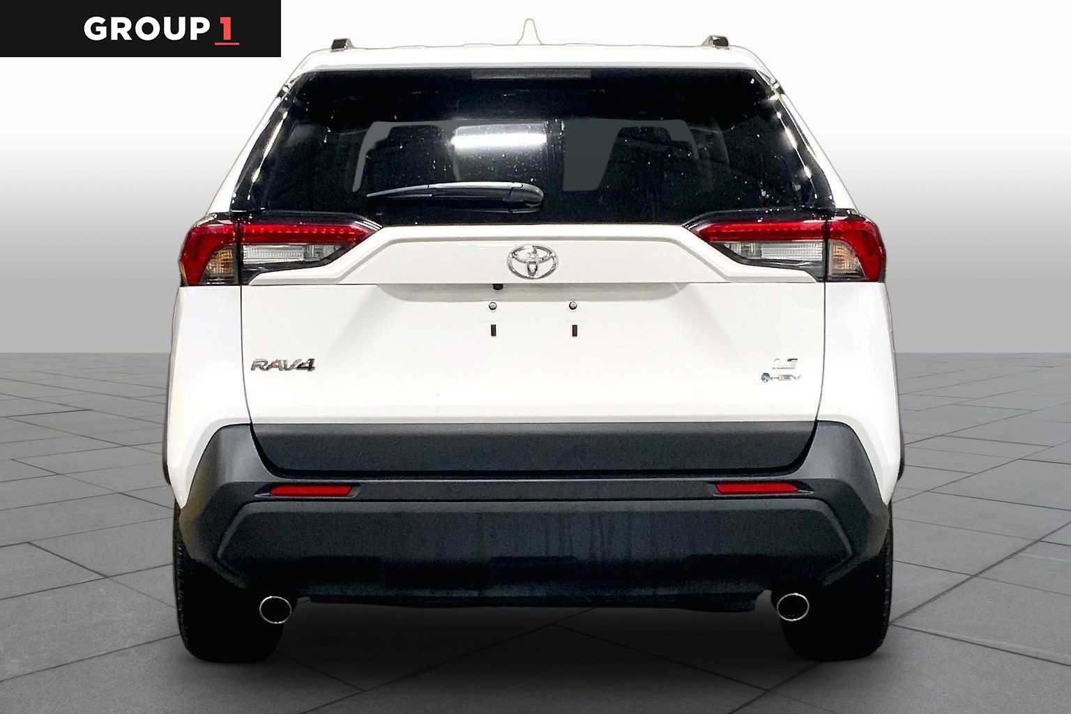 Certified 2025 Toyota RAV4 LE AWD/4WD image 5