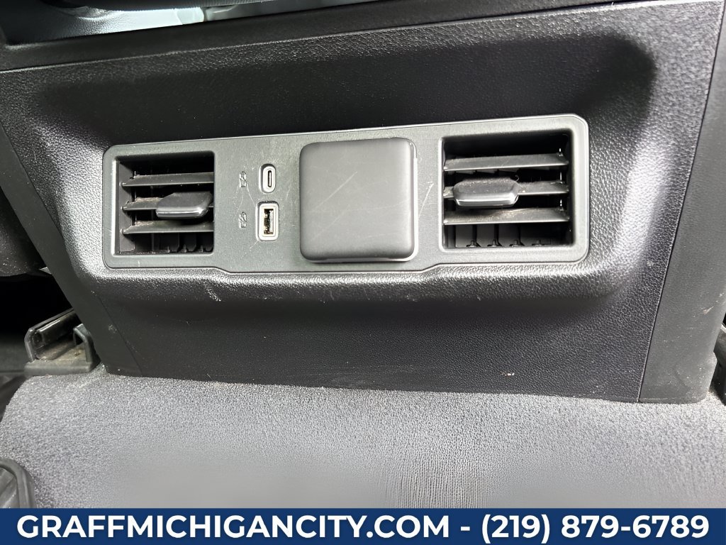 Used 2025 Chevrolet Silverado 1500 LT AWD/4WD image 29