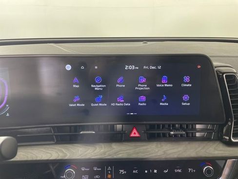 Used 2025 Kia Sportage X-Line w/ Premium Package image 16