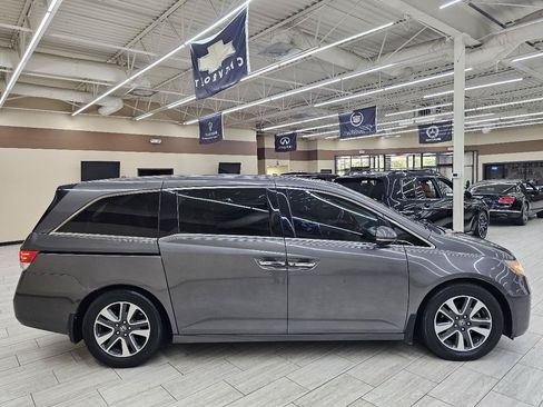 Used 2014 Honda Odyssey Touring image 5