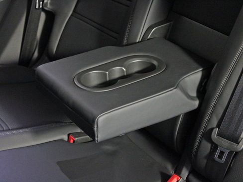 Certified 2026 Porsche Cayenne image 36