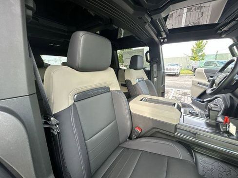 New 2026 GMC Hummer EV SUV image 42