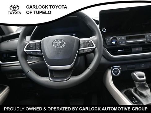 Used 2024 Toyota Grand Highlander XLE image 28