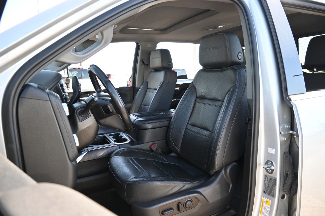 Used 2020 GMC Sierra 2500 Denali w/ Denali Ultimate Package AWD/4WD image 18