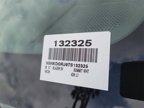 New 2026 Chevrolet Blazer EV LT image 25