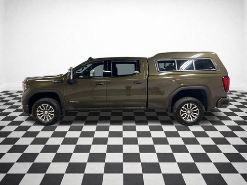 Certified 2023 GMC Sierra 1500 AT4 w/ Technology Package AWD/4WD image 6