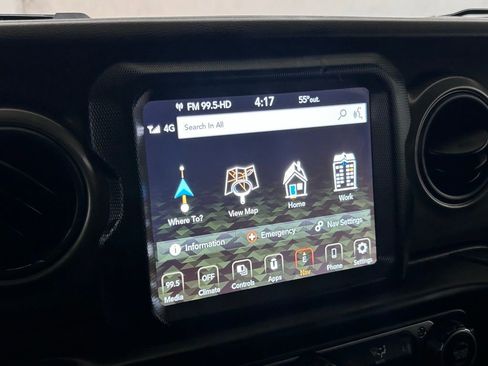 Certified 2023 Jeep Gladiator Sport image 22