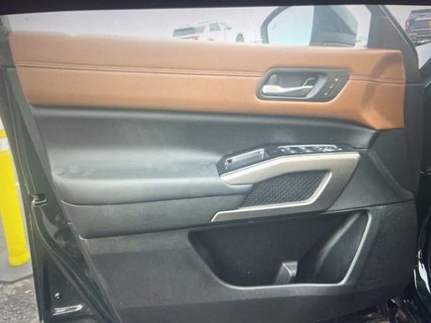 Certified 2024 Nissan Pathfinder Platinum w/ Cargo Package image 6