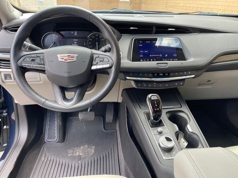 Certified 2021 Cadillac XT4 Premium Luxury w/ Enhanced Visibility Package AWD/4WD image 13