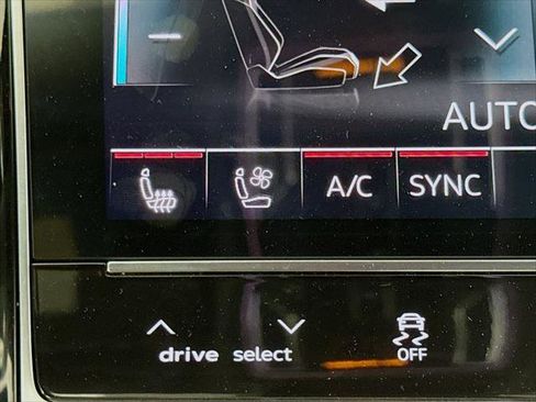 Certified 2023 Audi S8 AWD/4WD image 21