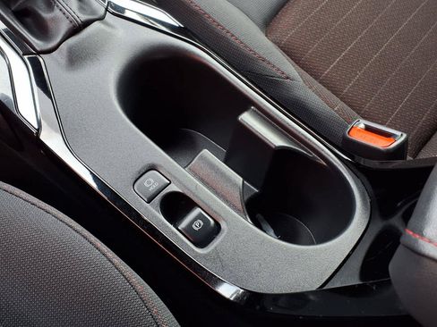 Certified 2025 Toyota Corolla SE FWD image 16