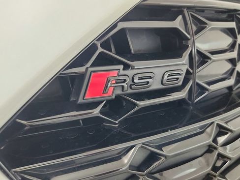 Used 2022 Audi RS 6 AWD/4WD image 53