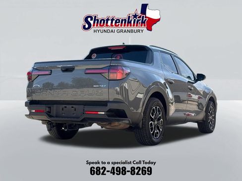 Used 2023 Hyundai Santa Cruz SEL Premium AWD/4WD image 6
