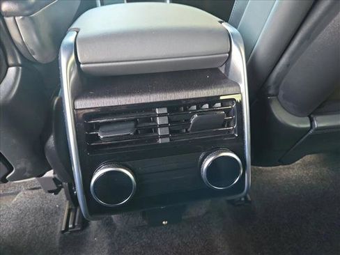 Used 2024 Land Rover Range Rover SE image 17