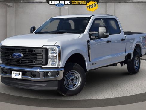 New 2026 Ford F250 XL w/ XL Chrome Package image 1