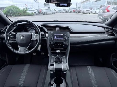 Used 2018 Honda Civic Sport image 19