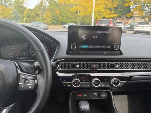 Certified 2024 Honda Civic EX-L image 19