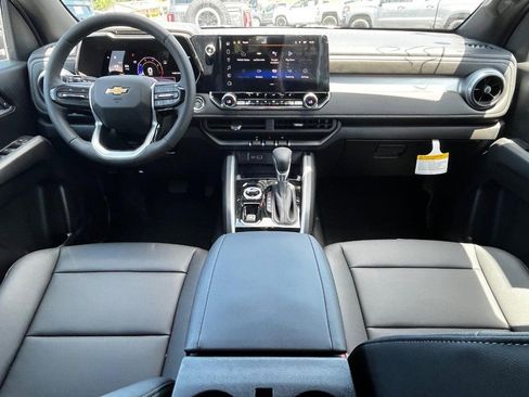 New 2025 Chevrolet Colorado LT w/ LT Convenience Package image 23