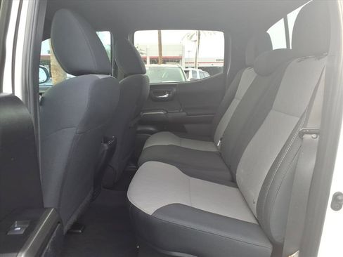 Certified 2020 Toyota Tacoma TRD Off-Road image 14