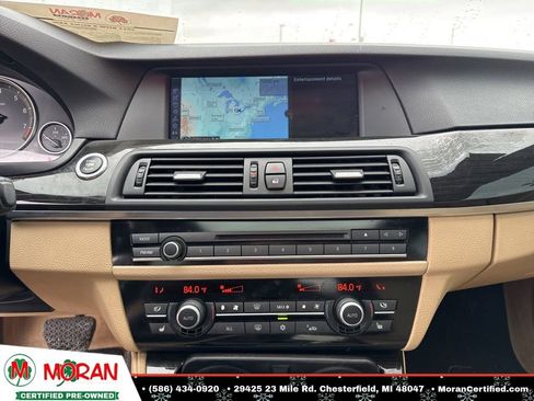 Used 2011 BMW 550i Sedan image 21