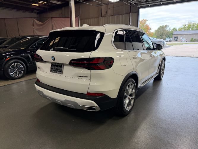 Used 2026 BMW X5 xDrive40i AWD/4WD image 5