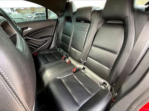 Used 2018 Mercedes-Benz CLA 250 image 27