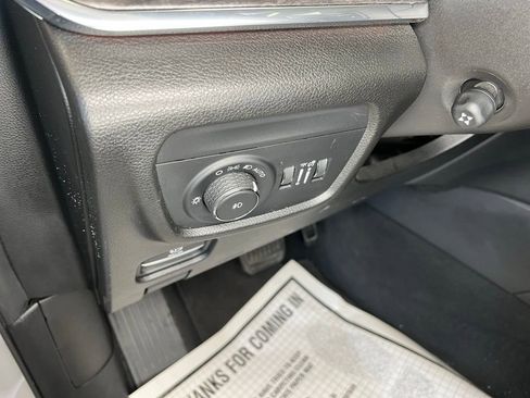 Used 2024 Jeep Grand Cherokee Overland image 14