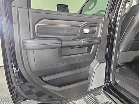 New 2026 RAM 3500 Laramie AWD/4WD image 32