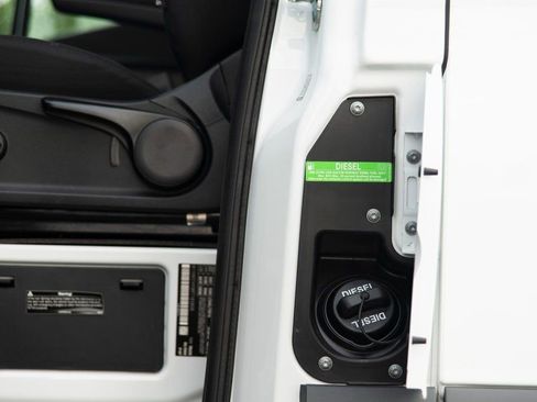 Used 2024 Mercedes-Benz Sprinter 2500 image 24